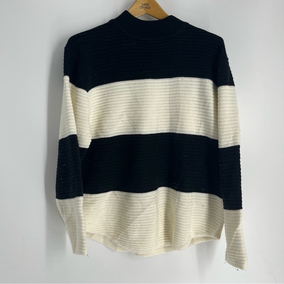 UNIF Sweaters - Unif Sweater Womens Large Black White Bobbie Knit Striped High Neck Collar Shirt